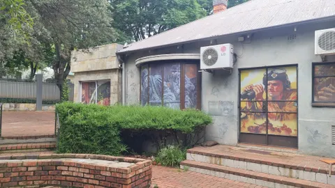 18 Bolton Road, Parkwood